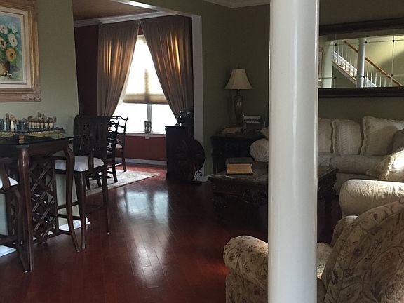 3rd image of 48 Syracuse Dr