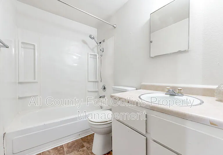 1403 E 7th St #A — Photo 15