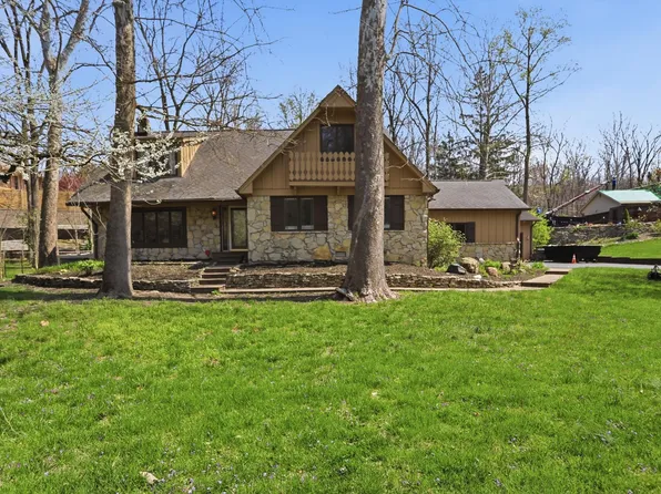 6361 Creekside Ln, Indianapolis, IN 46220