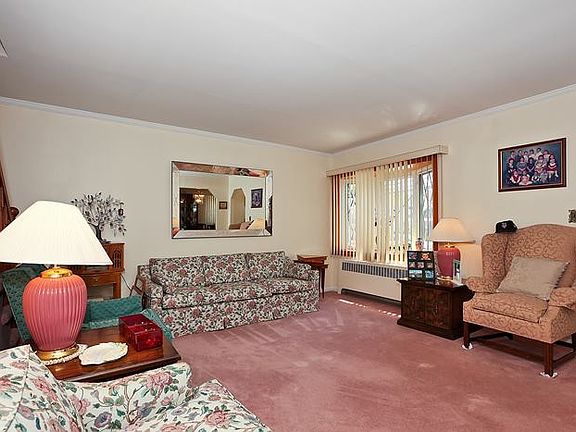 4th image of 1507 Falmouth Ave
