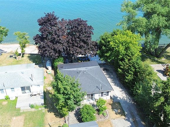 2nd image of 32 Hamdun Ln