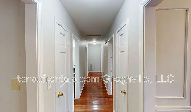 4597 Coach Hill Dr — Photo 8