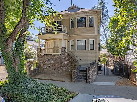 2nd image of 609 14th St Unit B
