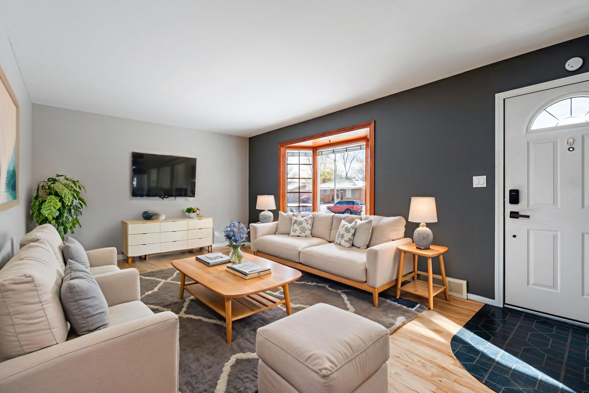 next background image