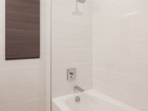 5th image of 309 Gold St APT 28C
