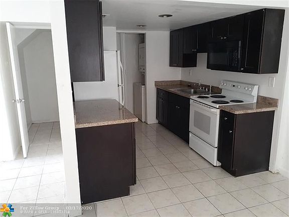 2nd image of 2211 NW 59th Ave #72-B