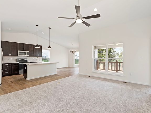 4th image of 105 Westhaven View Dr