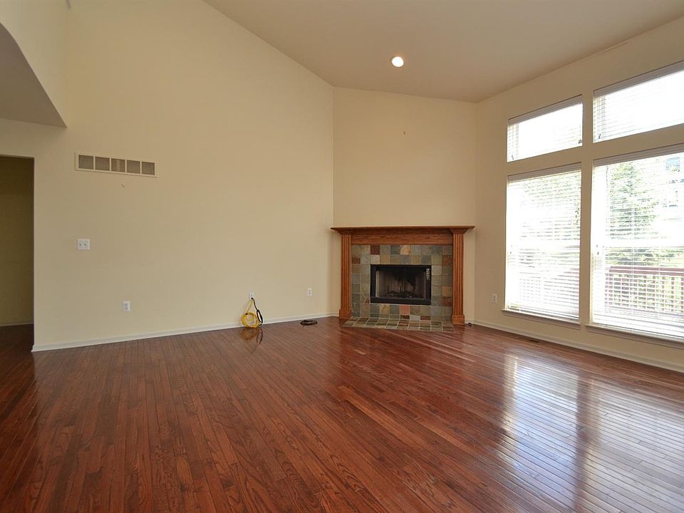 1st image of 3460 Wooddale Ct