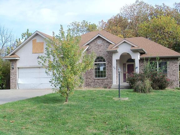 3rd image of 50 Mackenzie Dr