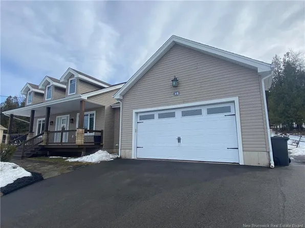 18 Harvest Ct, Quispamsis, NB E2G 0A7