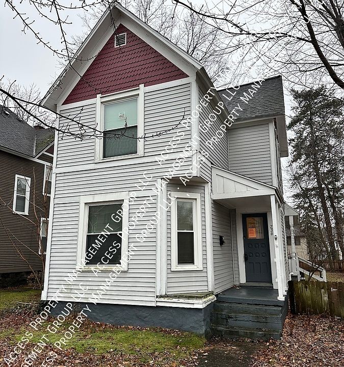 1st image of 736 Fulton St E #1