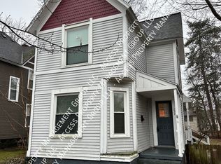 736 Fulton St E #1, Grand Rapids, MI 49503