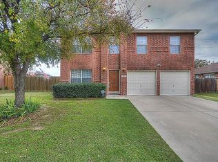 1009 Mockingbird Dr, Saginaw, TX 76131