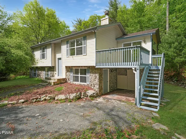 213 Myck Rd, Dingmans Ferry, PA 18328