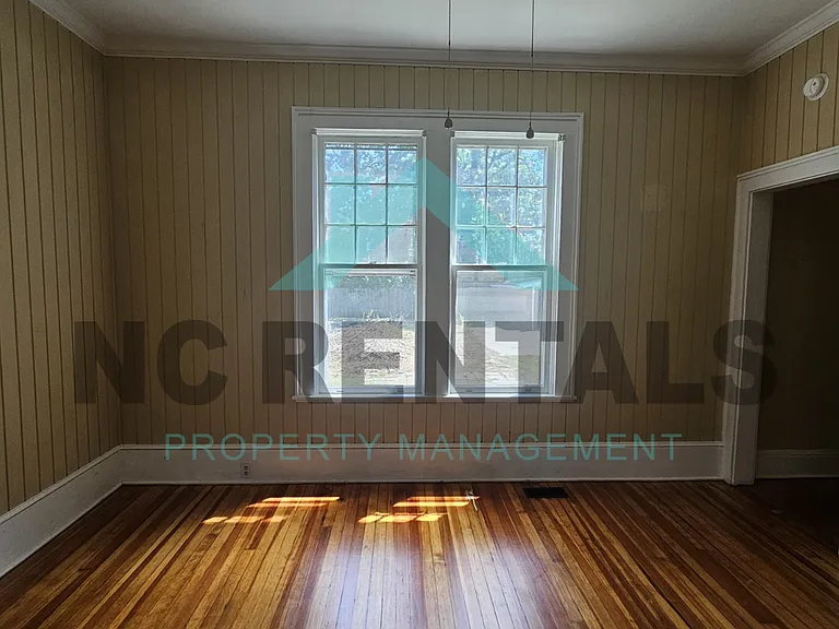 521 Park Pl — Photo 14