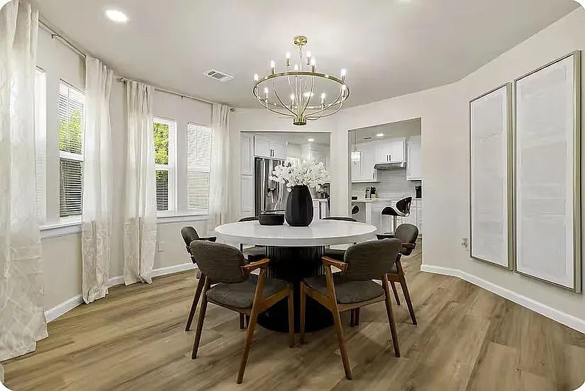 5 bed, 3913 sqft, $8,000 — Photo 3