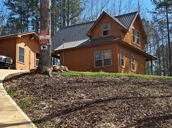 210 Foster Cove Dr, Lineville, AL 36266