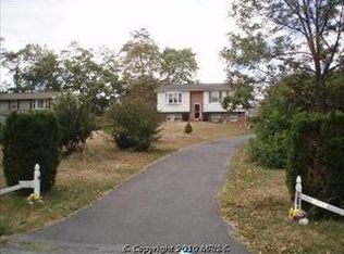 239 Meadowlark Ln, Shepherdstown, WV 25443