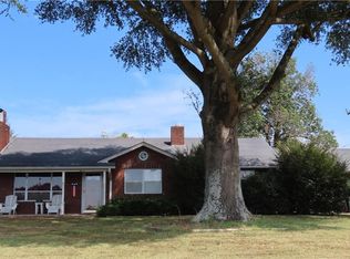 1545 Courtney Huntsville Rd, Yadkinville, NC 27055