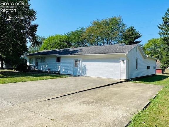 2nd image of 1820 Robert Ave