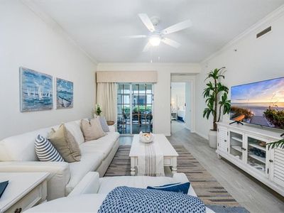 221 9th ST S #130, Naples, FL, 34102