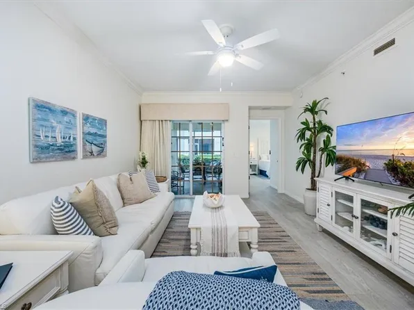 221 9th ST S #130, NAPLES, FL 34102