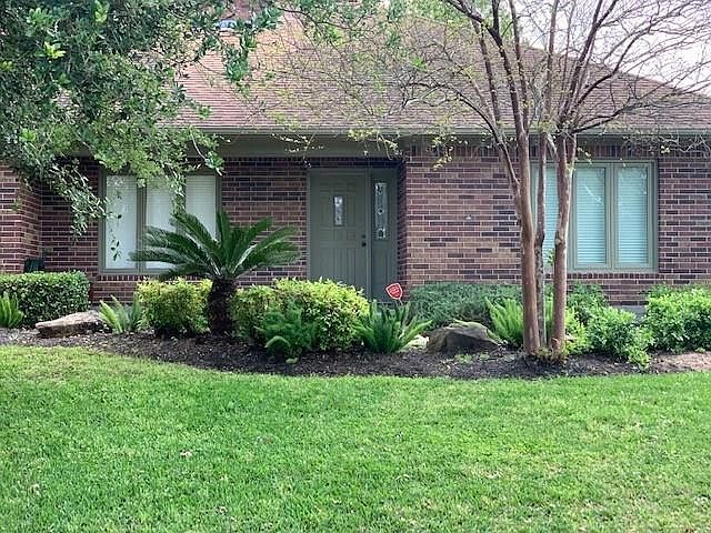 1st image of 125 Brazos Landing Ct