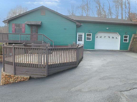 3rd image of 1039 Alvin Dr