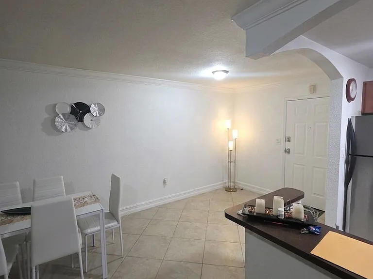 9483 SW 76th St #N4 — Photo 2