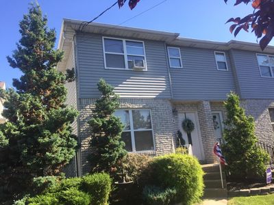 180 Gurley Ave, Staten Island, NY, 10308