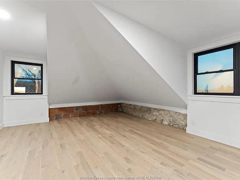 247 Brock St #404 — Photo 19