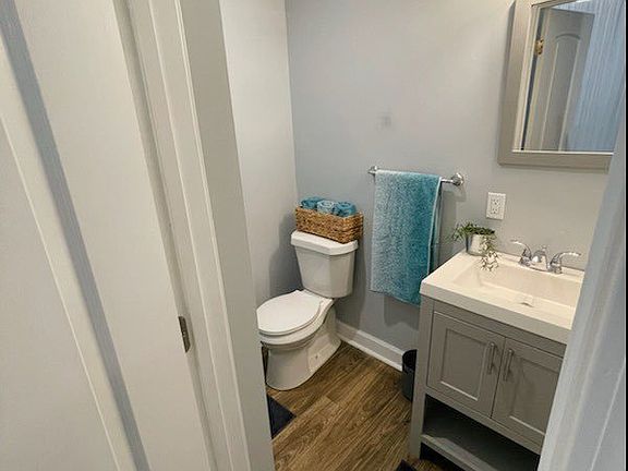 4th image of 123 Hillside Dr #123