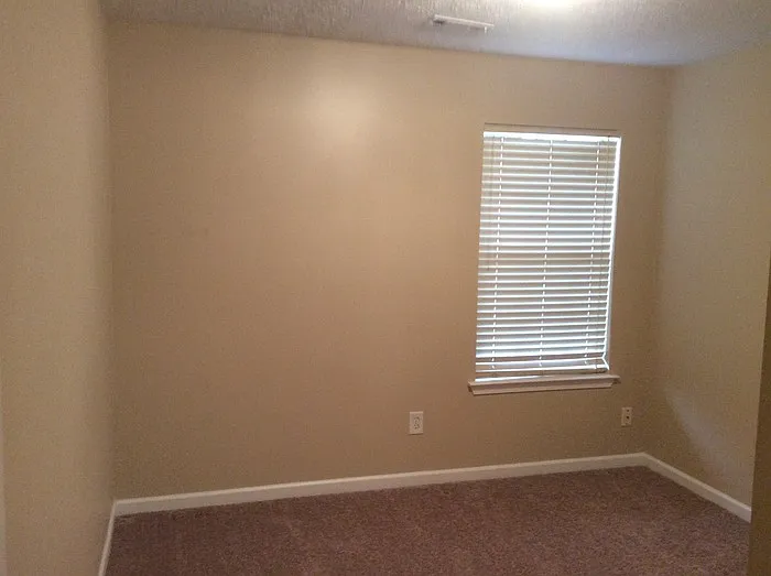2266 Stroud Rd — Photo 8