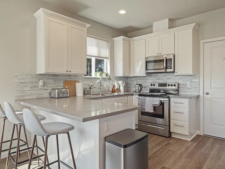 Columbia Cir SW — Photo 2