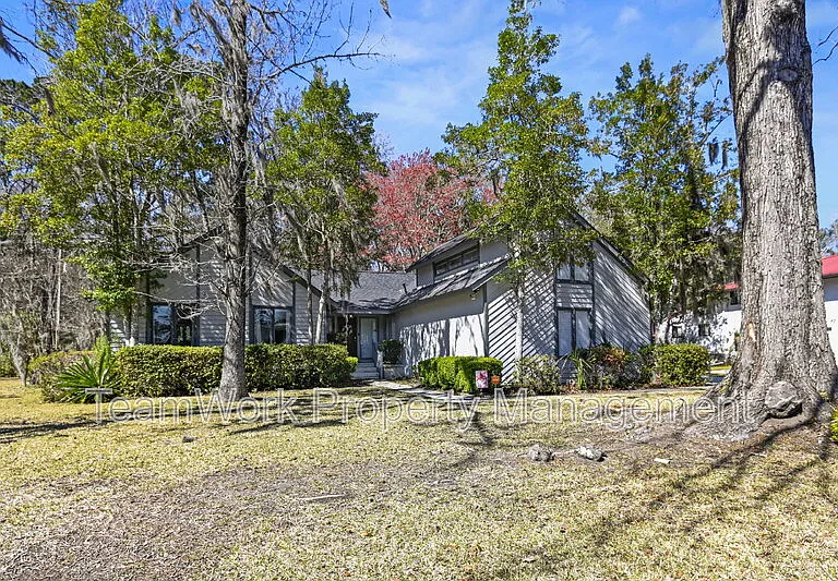 18 Shadowmoss Pkwy — Photo 4