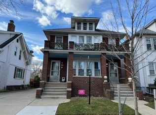 1125 Maryland St, Grosse Pointe Park, MI 48230