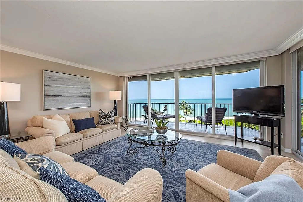 2 bed, 2.0 bath, 1642 sqft, $18,000 — Photo 1