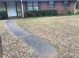 350 Santa Fe Trl, Ellenwood, GA 30294