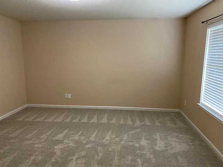 9908 Laurel Cherry Dr — Photo 10