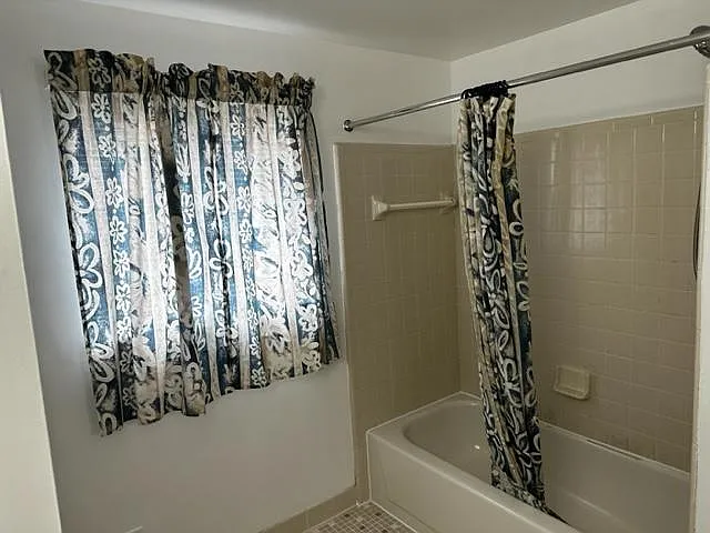 7356 Hedgerow Ct — Photo 13