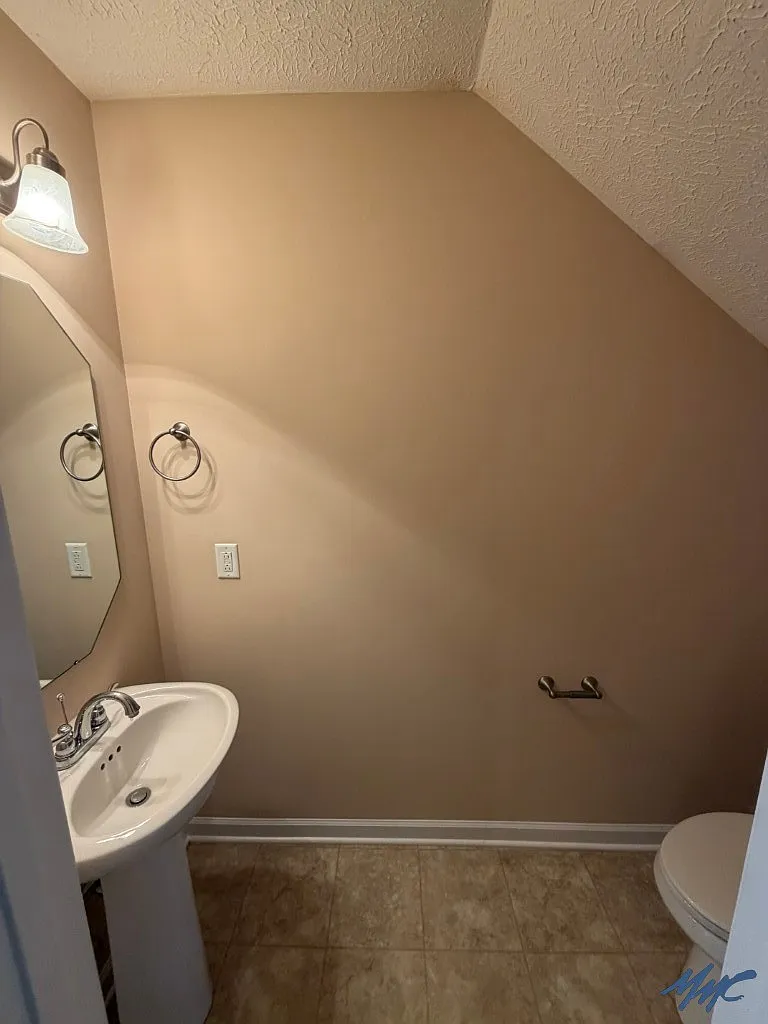 2 bed, 2.5 bath, 1280 sqft, $1,625 — Photo 3