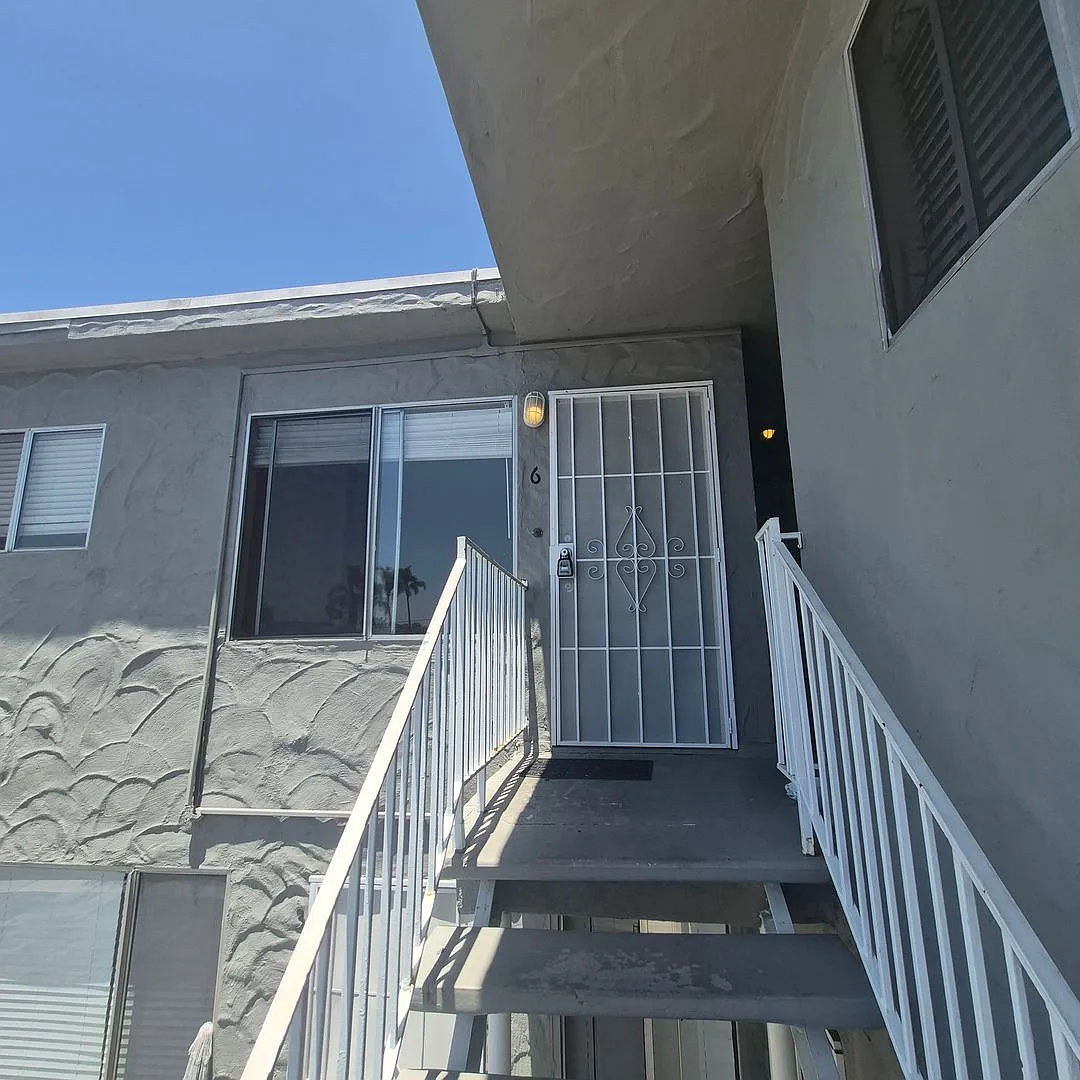 4251 Marlborough Avenue — Photo 3