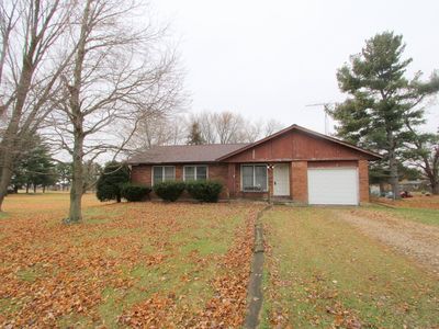 8105 Lawrence Rd, Harvard, IL, 60033