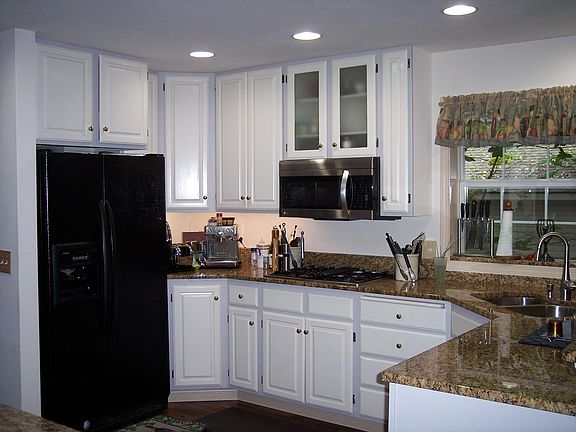 5th image of 2404 E Thomas Hill Dr