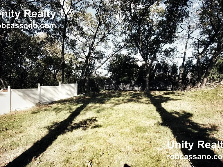Ridge St — Photo 6