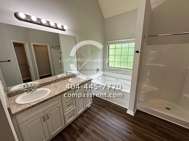 9465 Pebble Creek Ct — Photo 15