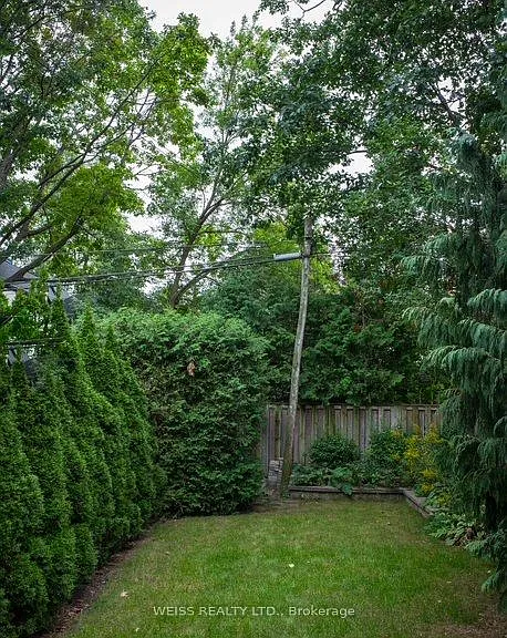 593 Hillsdale Ave E — Photo 25