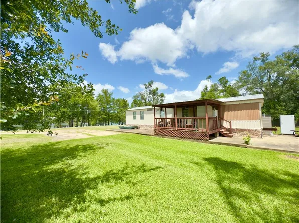 450 Woolen Lake Rd, Columbia, LA 71418