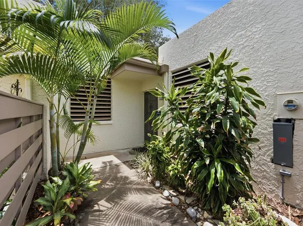 240 Sherwood Dr, Bradenton, FL 34210