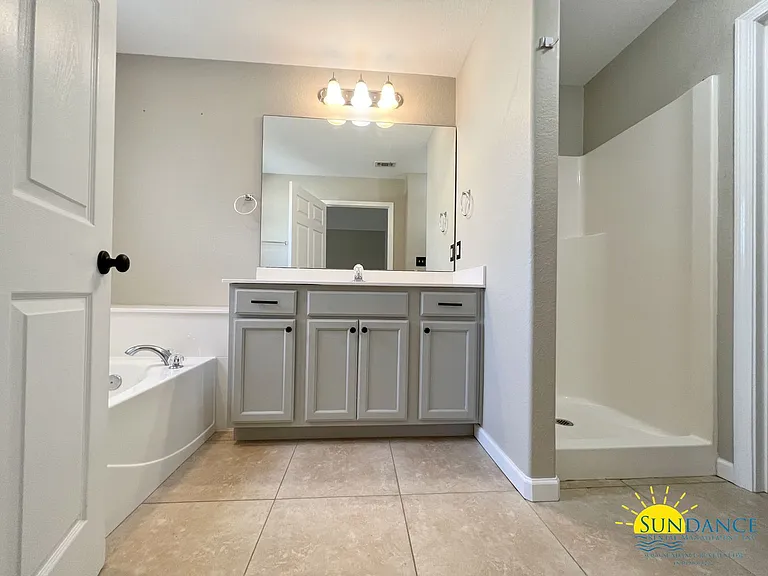 133 Farrah Ave — Photo 11